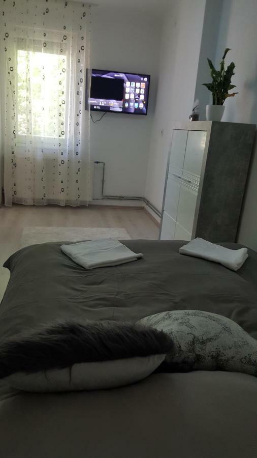 Gutenberg Utca Apartman Σέγκεντ Εξωτερικό φωτογραφία